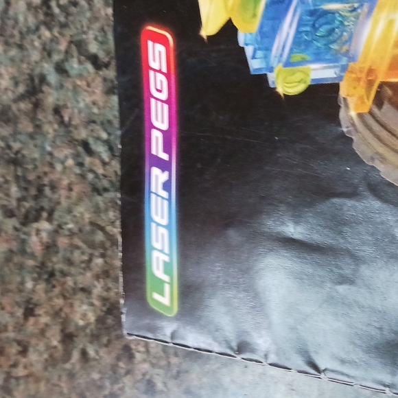 Lego Laser Pegs 6 in 1 with Directions. - Picture 5 of 7